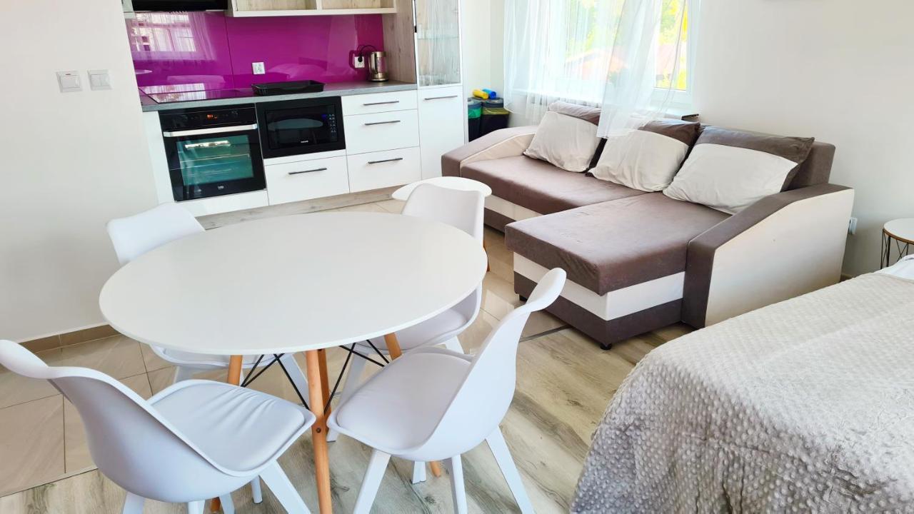 Apartment U Honoraty *